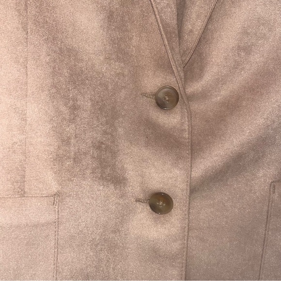 70s Vintage Faux Suede Skirt Suit in Tan Modern Size Medium - Picture 8 of 16